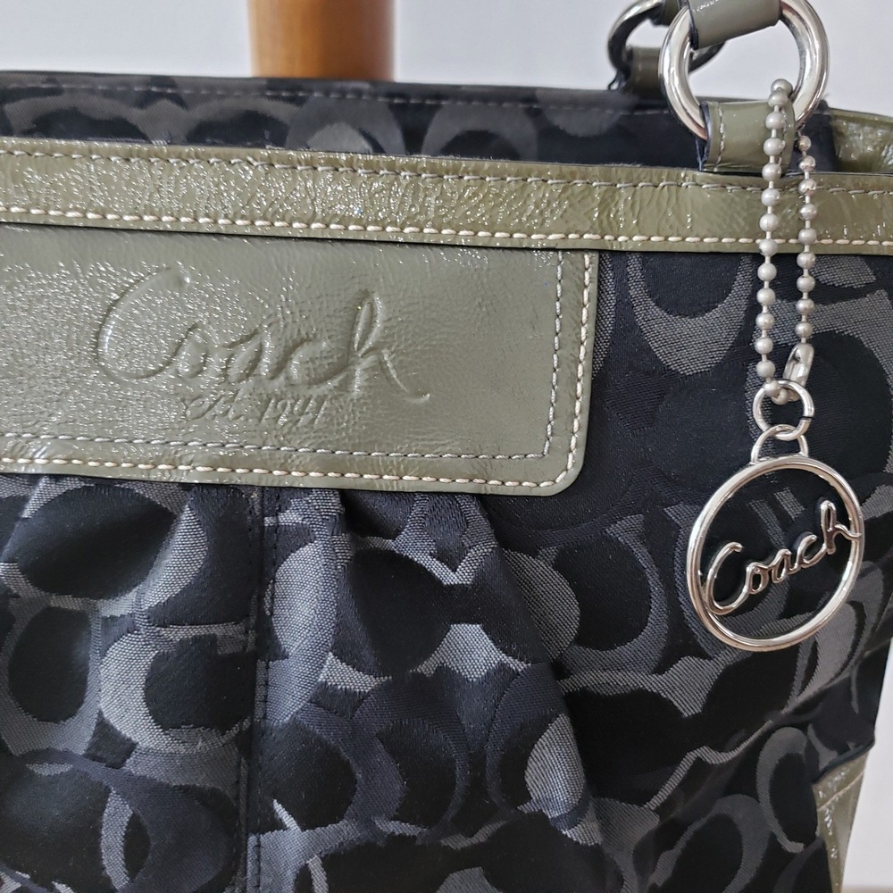 Coach Shoulder Bag Large Optic Leather Tote Everyday Work Carryall 2000s Purse - Picture 15 of 15